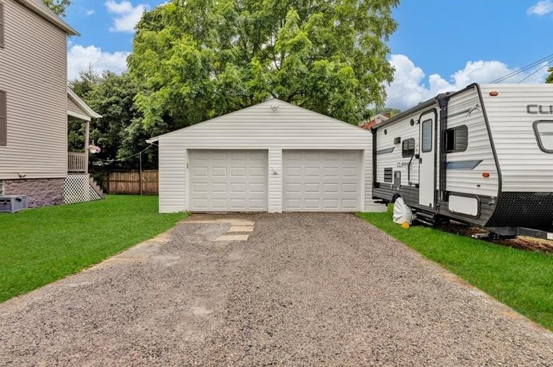 1320 4th Ave, New Brighton, PA 15066