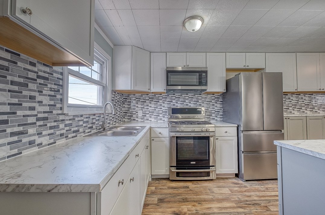 426 Emerson St, Vandergrift, PA 15690