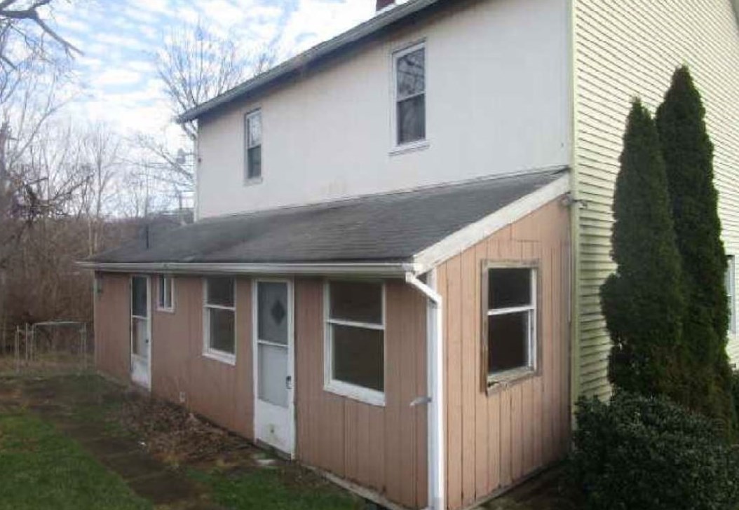 839 Main St, Harwick, PA 15049
