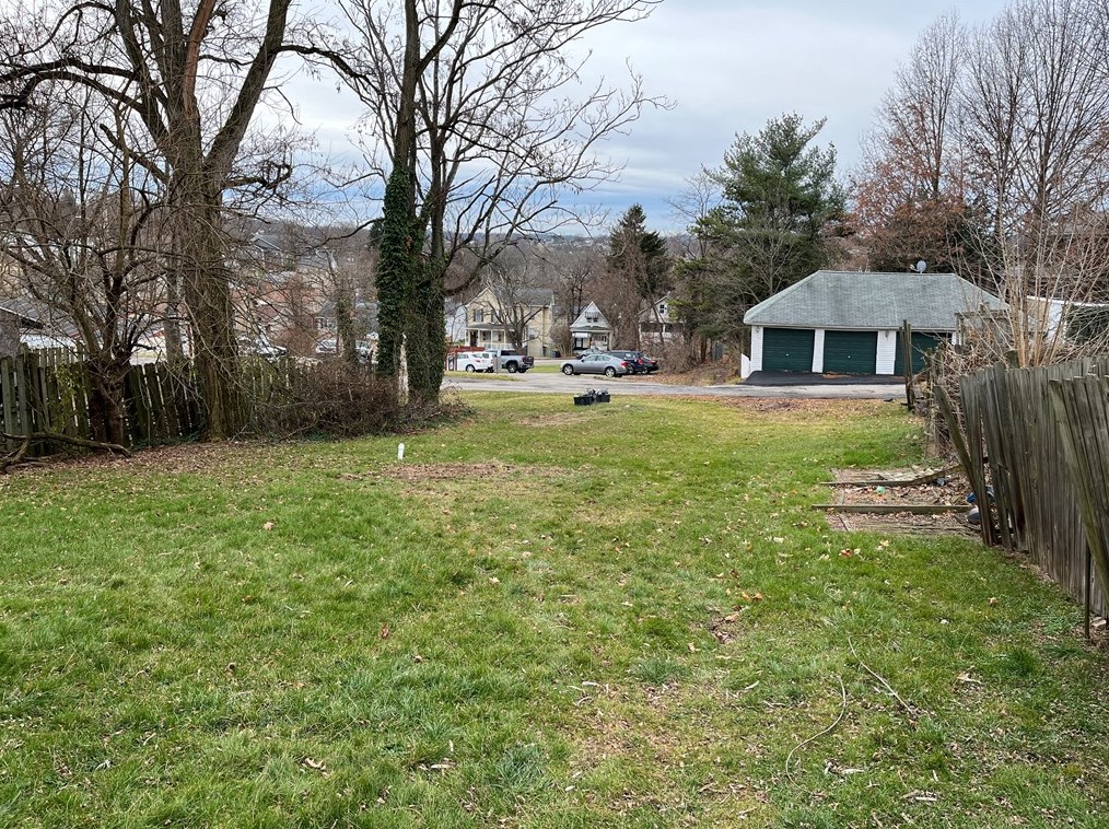 281 Locust Ave, Washington PA  15301-4070 exterior