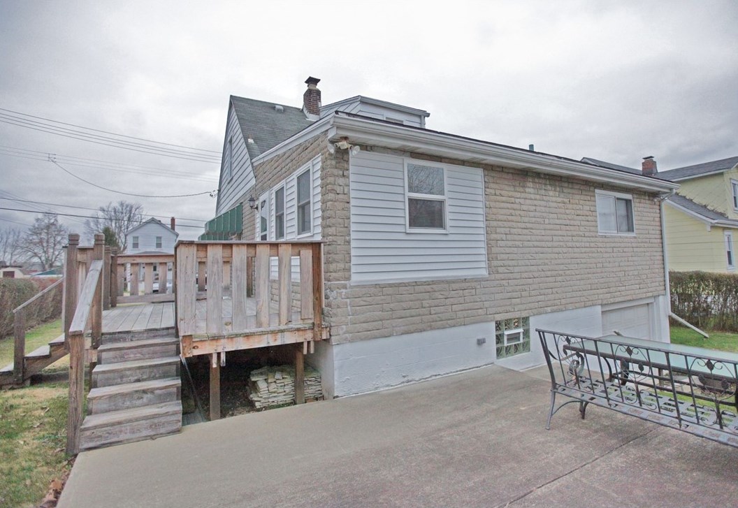 815 6th St, Verona, PA 15147