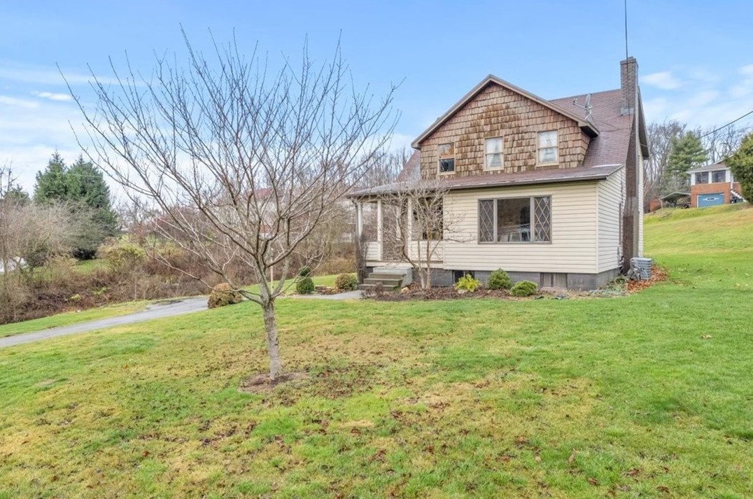 797 Locust Ave, Washington, PA 15301-2755