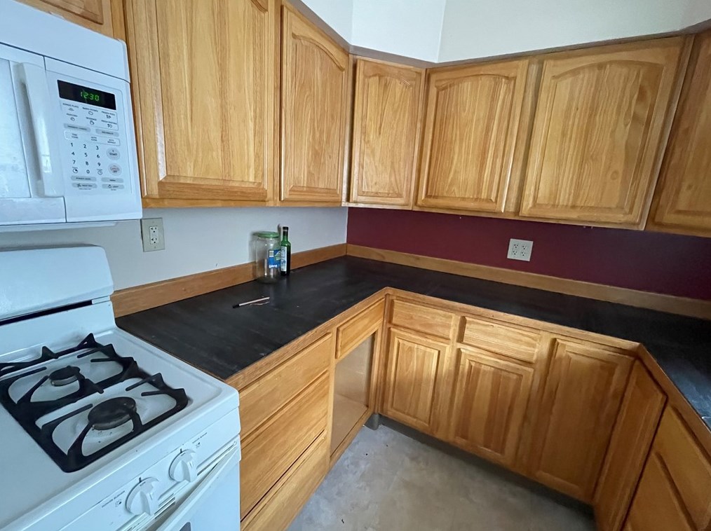 228 Blaine St, Grove City, PA 16127