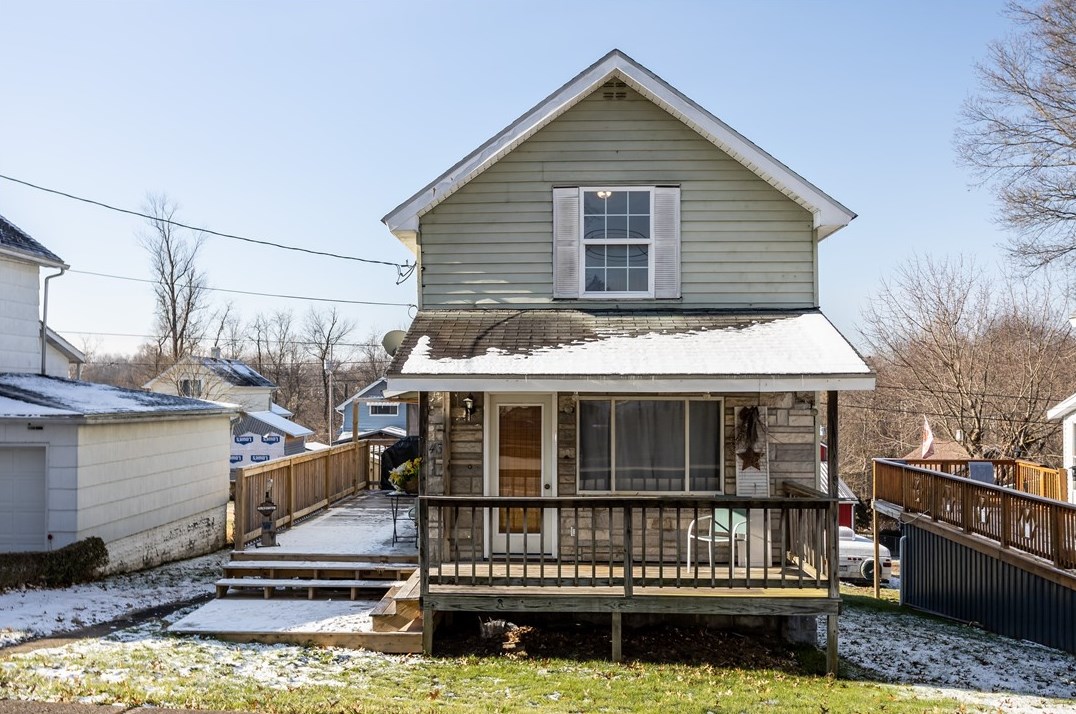 43 Larimer Ave, Bobtown, PA 15315