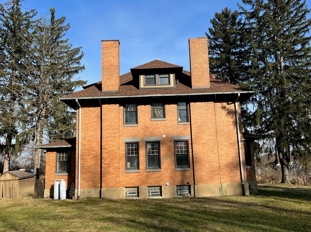 13 Bobeck Ln, Hiller, PA 15444