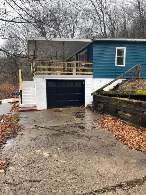 1497 Keibler Beach Dr, New Kensington, PA 15068