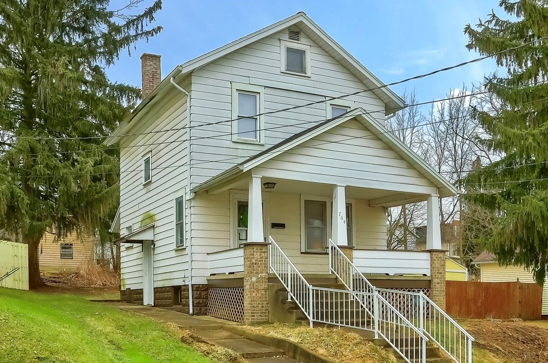 764 Harrison St, New Castle, PA 16101