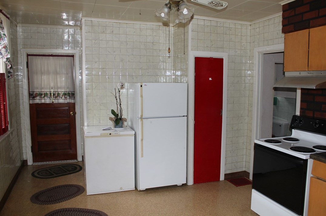 801 Cassidy Ave, Monongahela, PA 15063