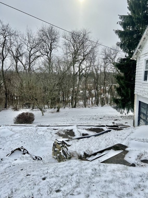 1050 Val St, Bethel Park, PA 15102-1930