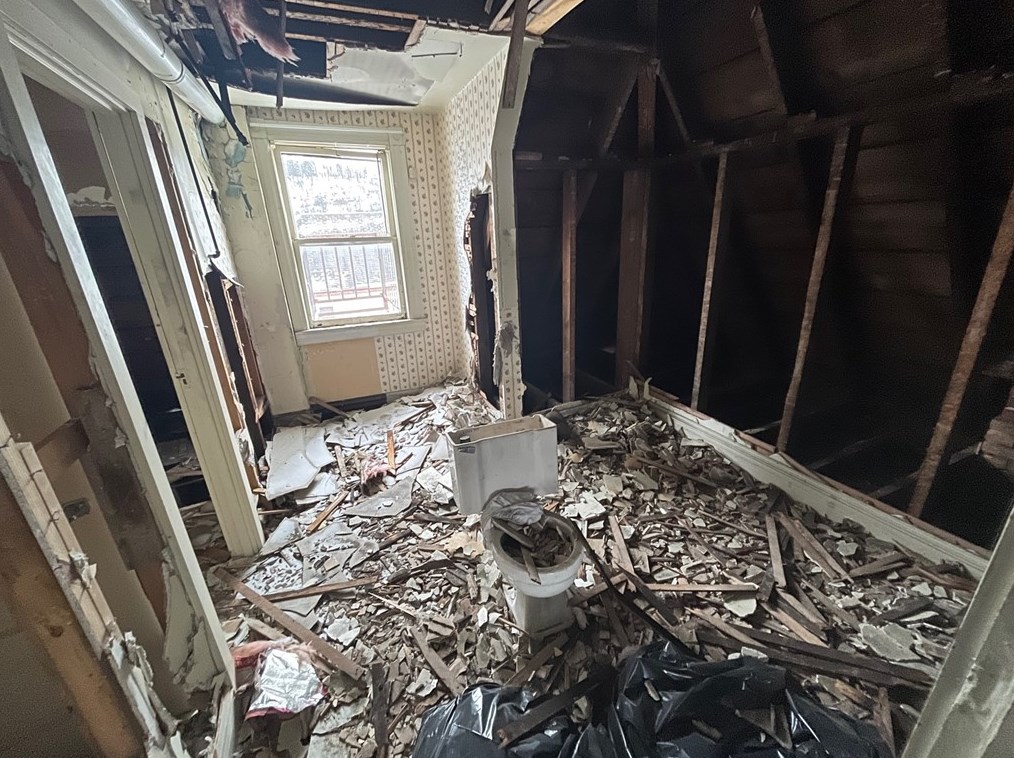 701 Mckean St, Kittanning PA  16201-1254 exterior