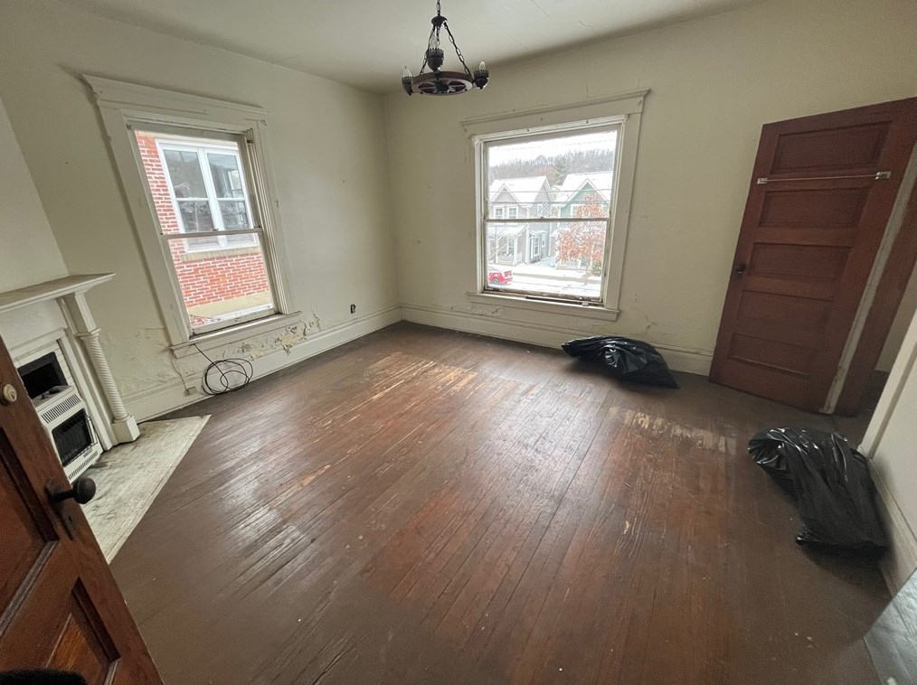 701 Mckean St, Kittanning PA  16201-1254 exterior