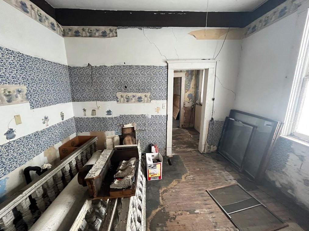 701 Mckean St, Kittanning PA  16201-1254 exterior