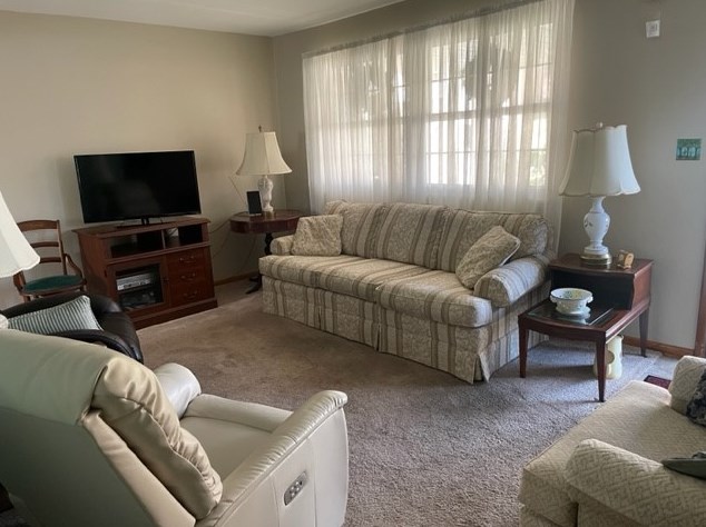 115 General Braddock Dr, Rankin, PA 15104-2703