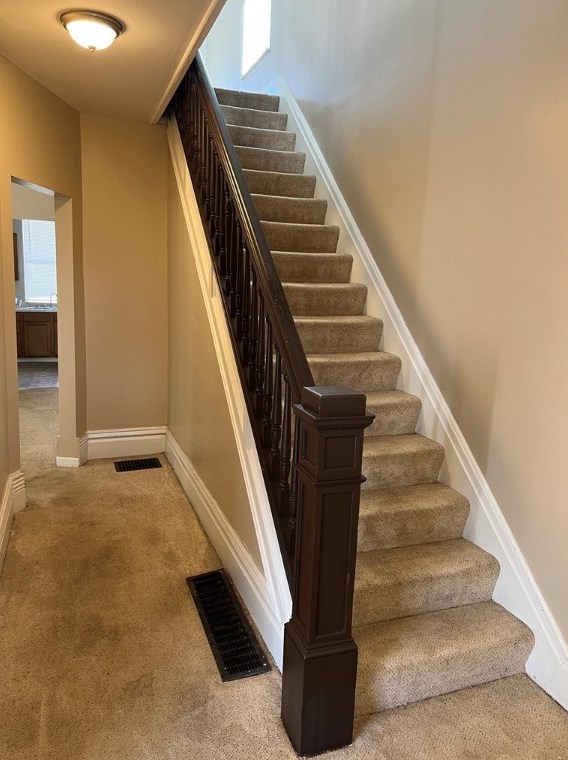 1 Hacker Ave, Jeannette, PA 15644