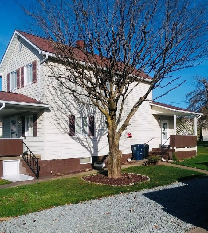 104 Duncan St, Jeannette, PA 15644