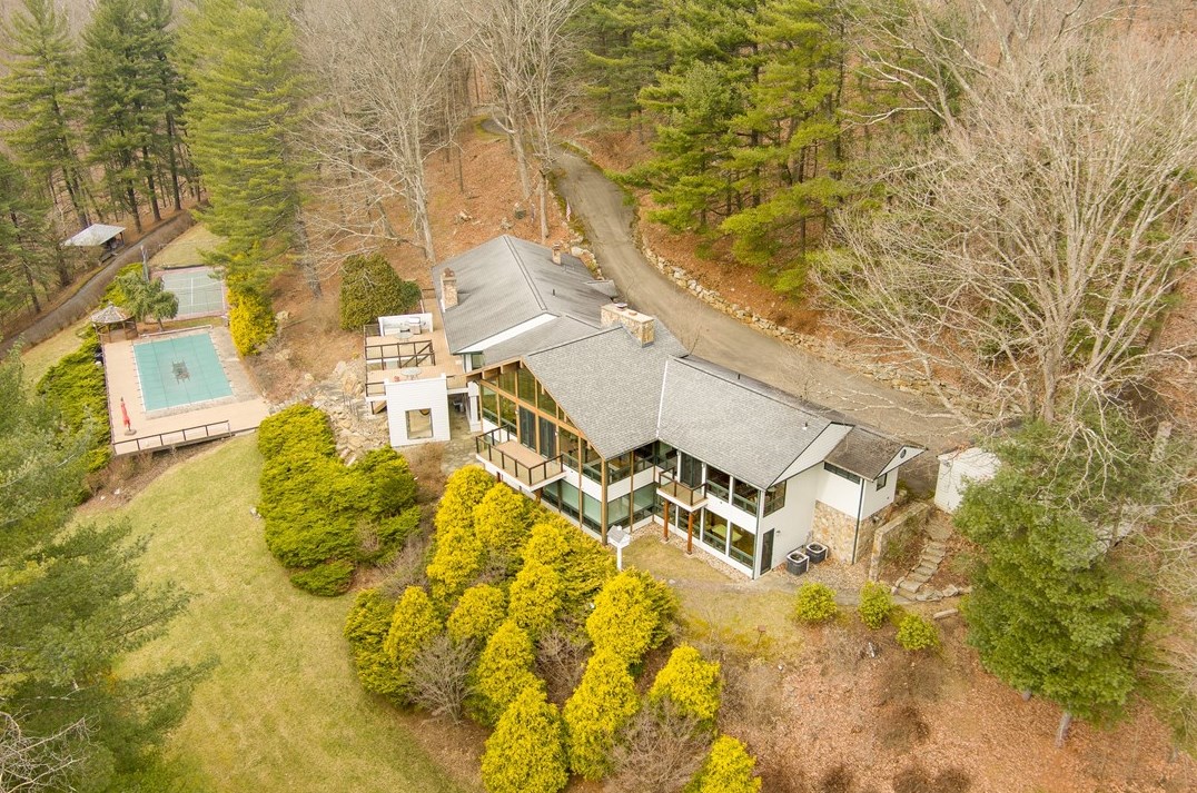424-428 Jefferson School Rd, Ligonier, PA 15658