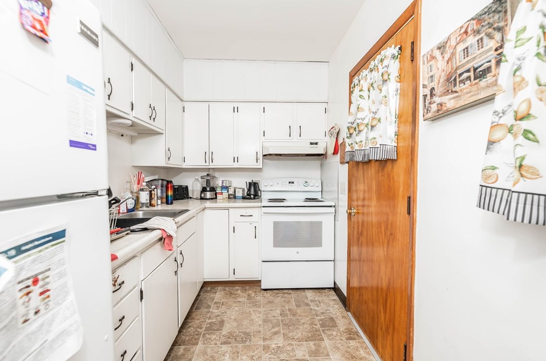 37 11th St, Indiana PA  15701-2632 exterior