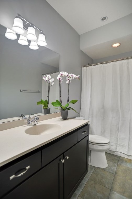 212 Venango Trl, Seven Fields PA  16046-4061 exterior