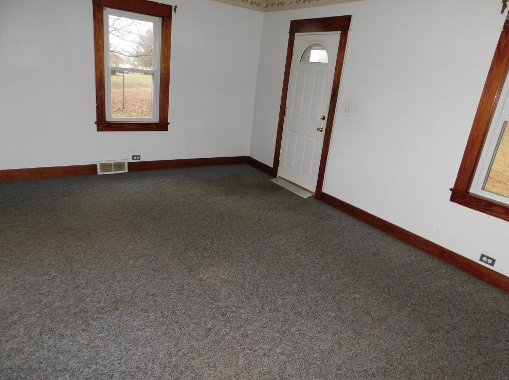 1608 W Rutledge Rd, Transfer, PA 16154