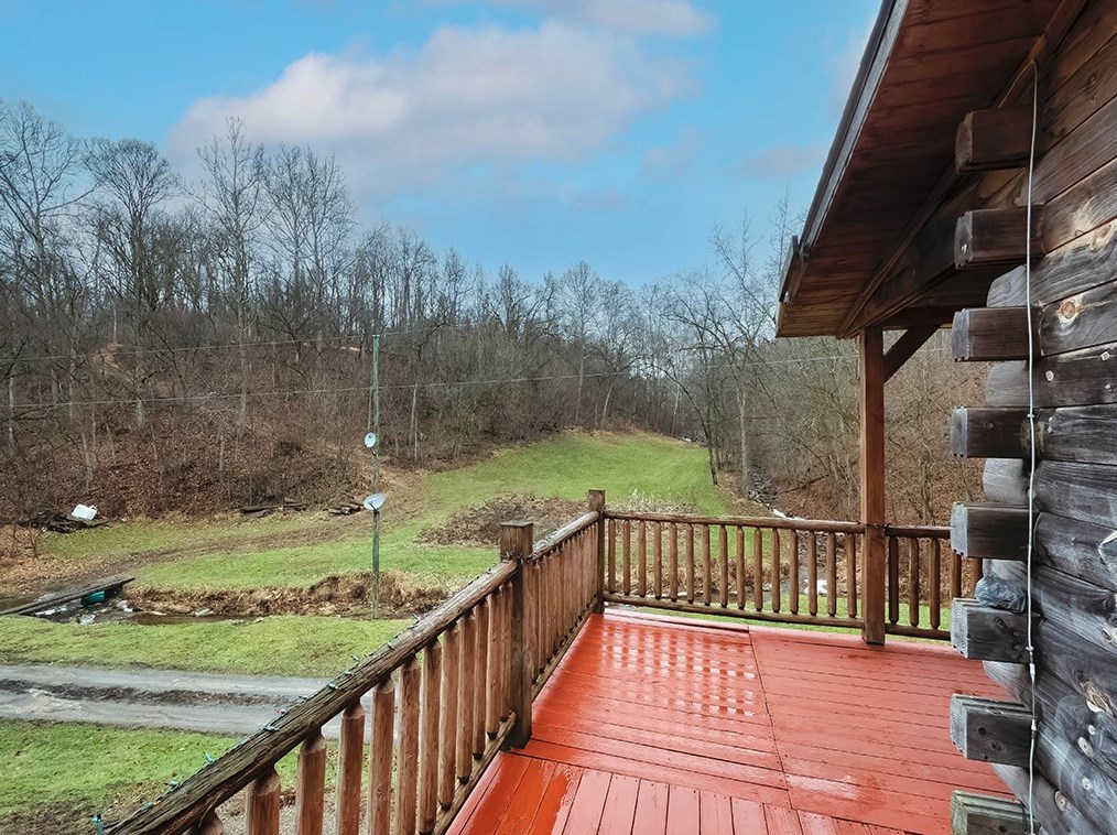 43 Klages Rd, West Alexander, PA 15376