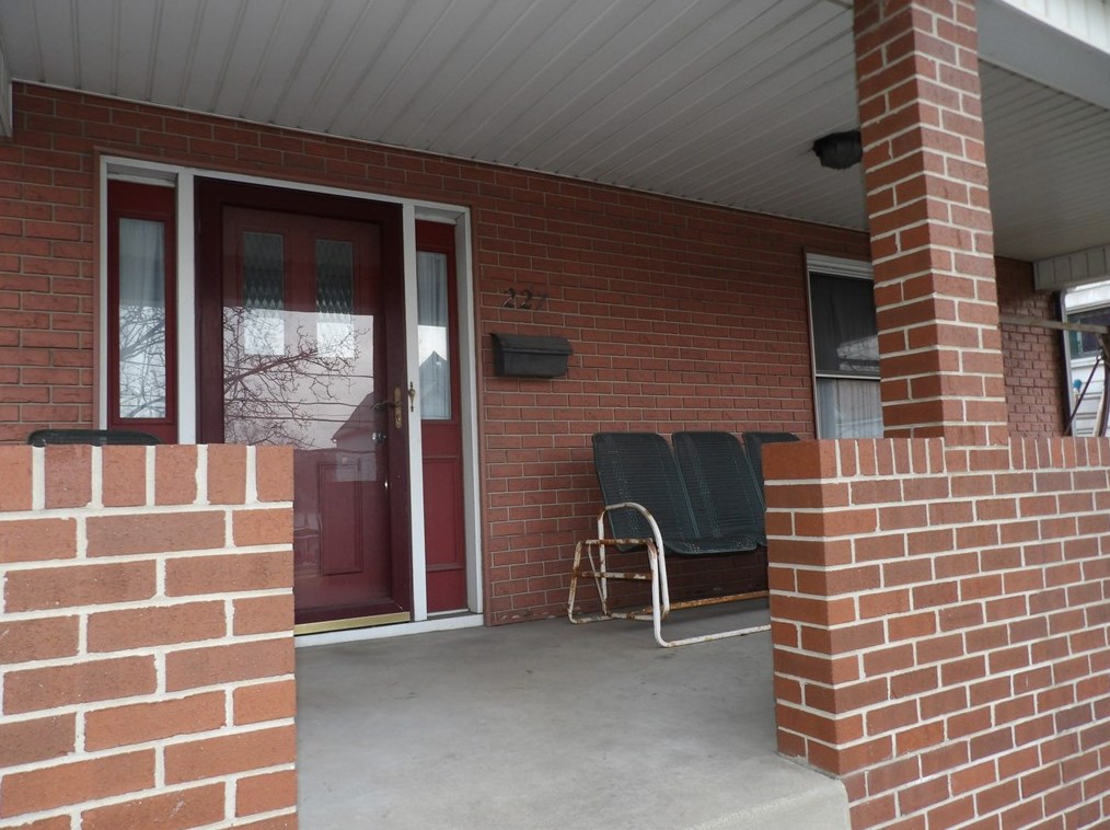 227 Connellsville St, Oliphant Furnace, PA 15401