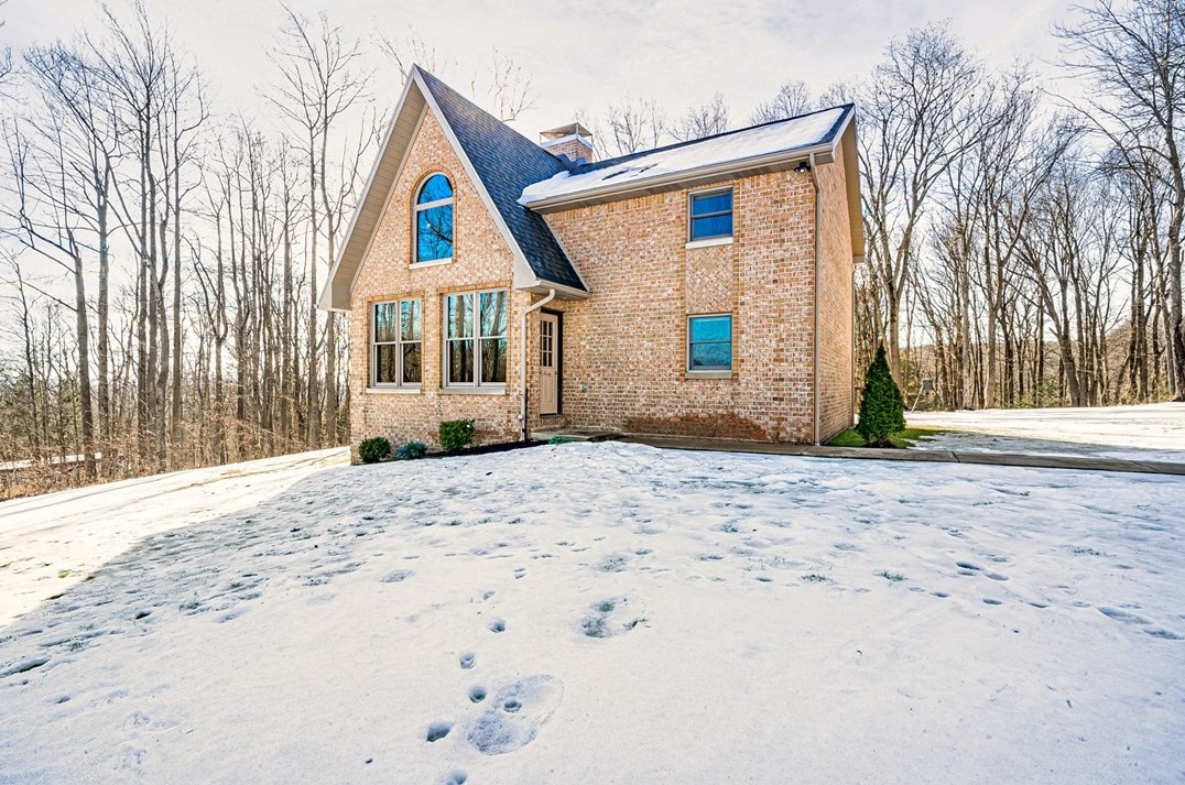207 Grove Ave, Somerset, PA 15501