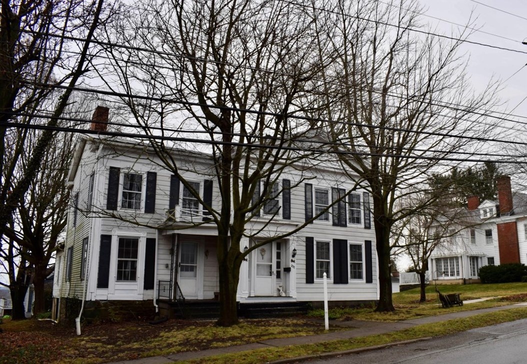 200 Pitt St, Mercer, PA 16137-1125