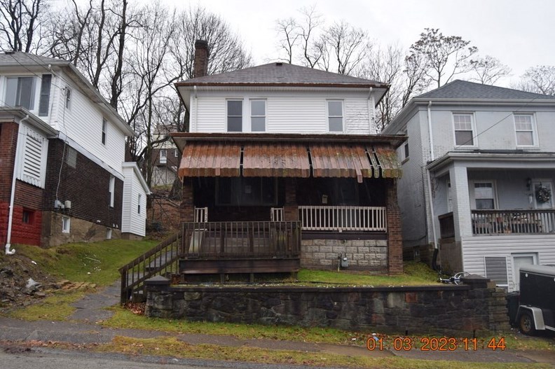 152 E Virginia Ave, Whitaker, PA 15120