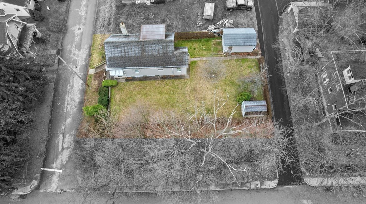 1827 Stegman Ave, Mckeesport, PA 15133-3252