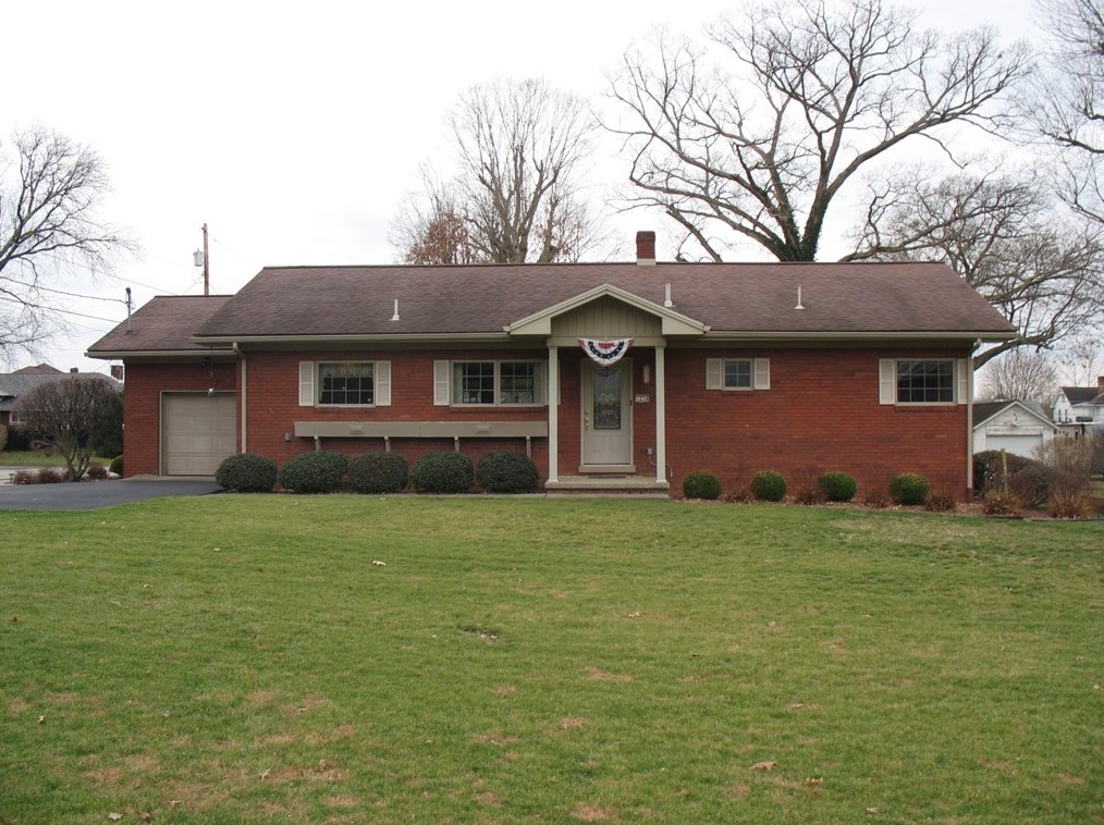 1234 Oak St, Connellsville, PA 15425