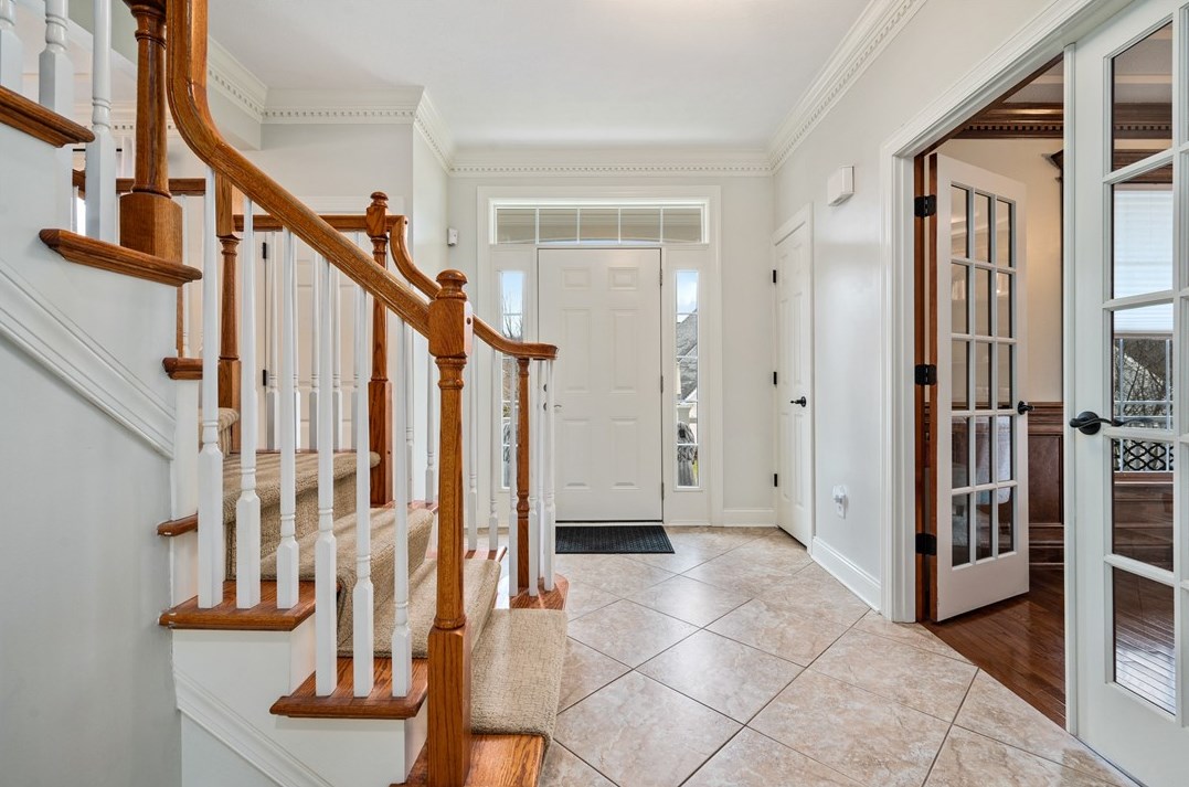 204 Vanderbilt Dr, Seven Fields, PA 16046-2368