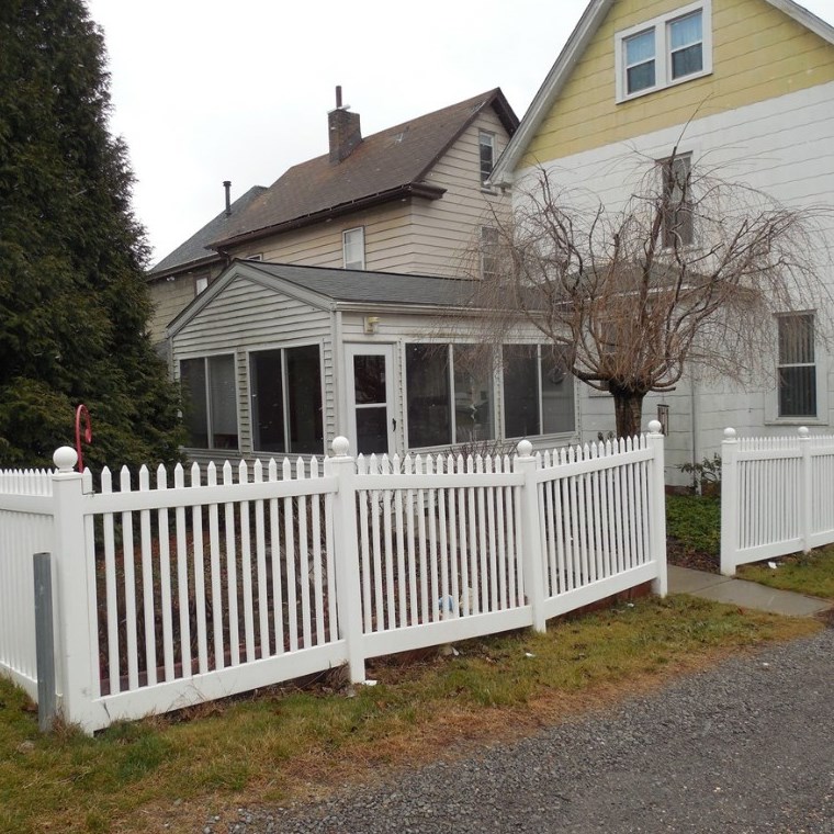 707 Monroe St, New Castle PA  16101-4546 exterior