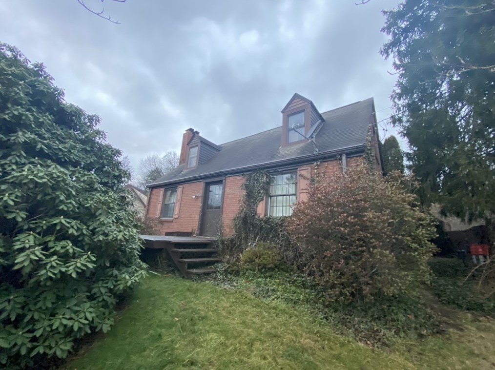 1411 Neshannock Blvd, New Castle, PA 16105