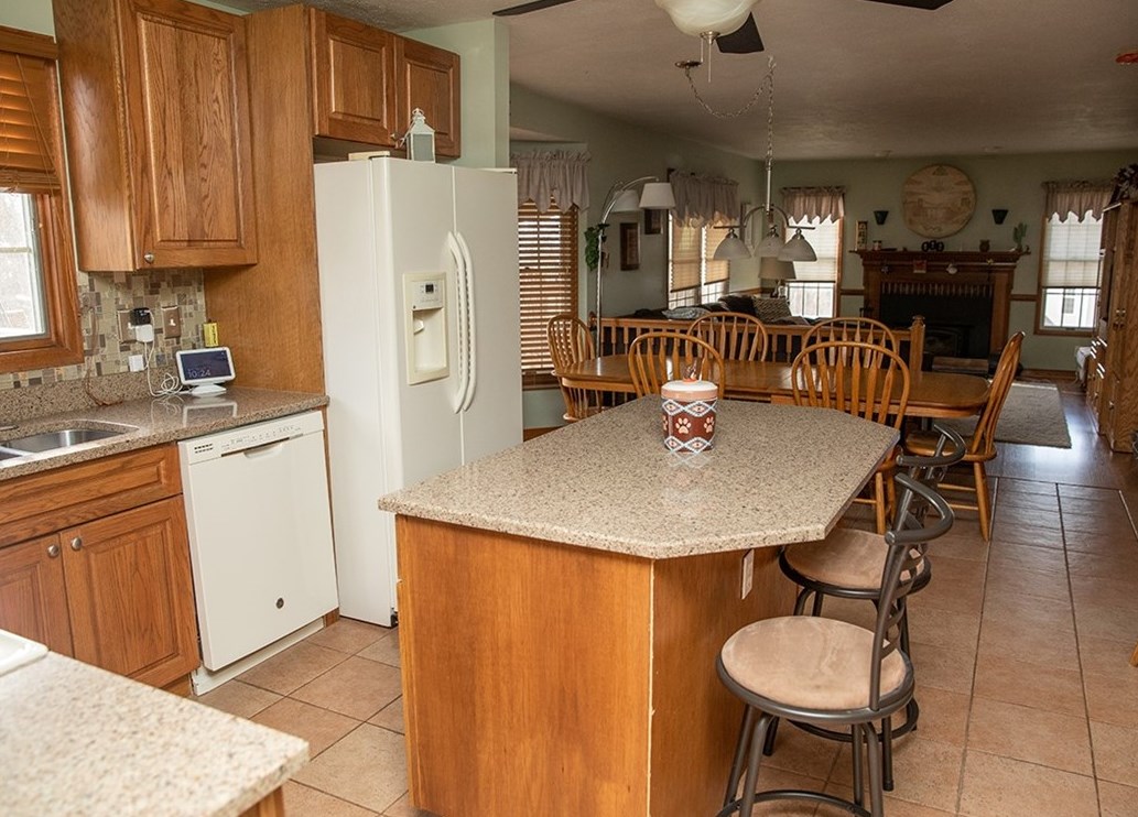 333 Rocky Ridge Rd, Bethel Park PA  15102-2231 exterior