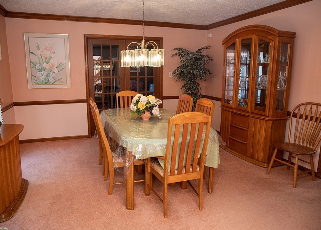 333 Rocky Ridge Rd, Bethel Park PA  15102-2231 exterior