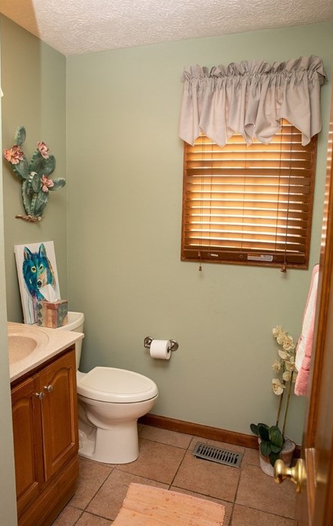 333 Rocky Ridge Rd, Bethel Park PA  15102-2231 exterior