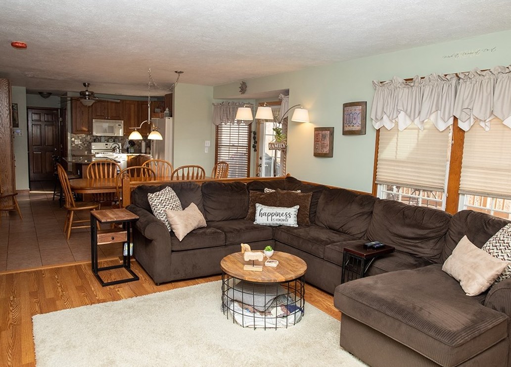 333 Rocky Ridge Rd, Bethel Park PA  15102-2231 exterior