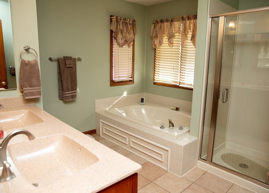 333 Rocky Ridge Rd, Bethel Park PA  15102-2231 exterior