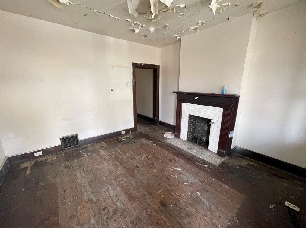 3016 Boyd St, Mckeesport, PA 15132-1942
