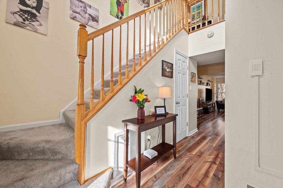 271 Commons Dr, Oakmont, PA 15139