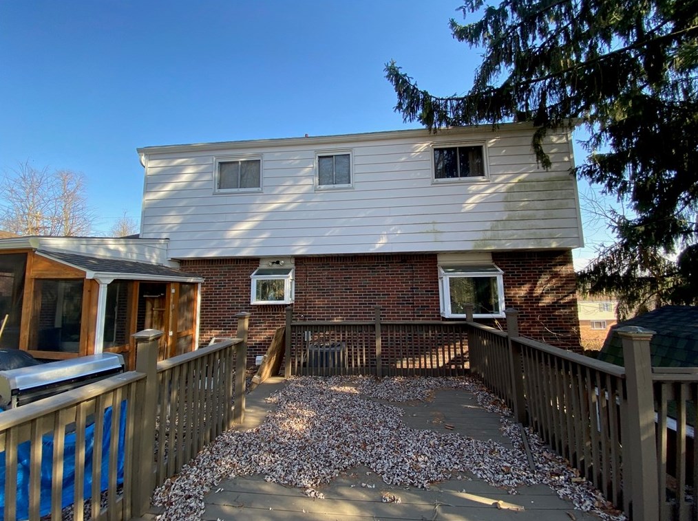 603 National Dr, Pittsburgh, PA 15235