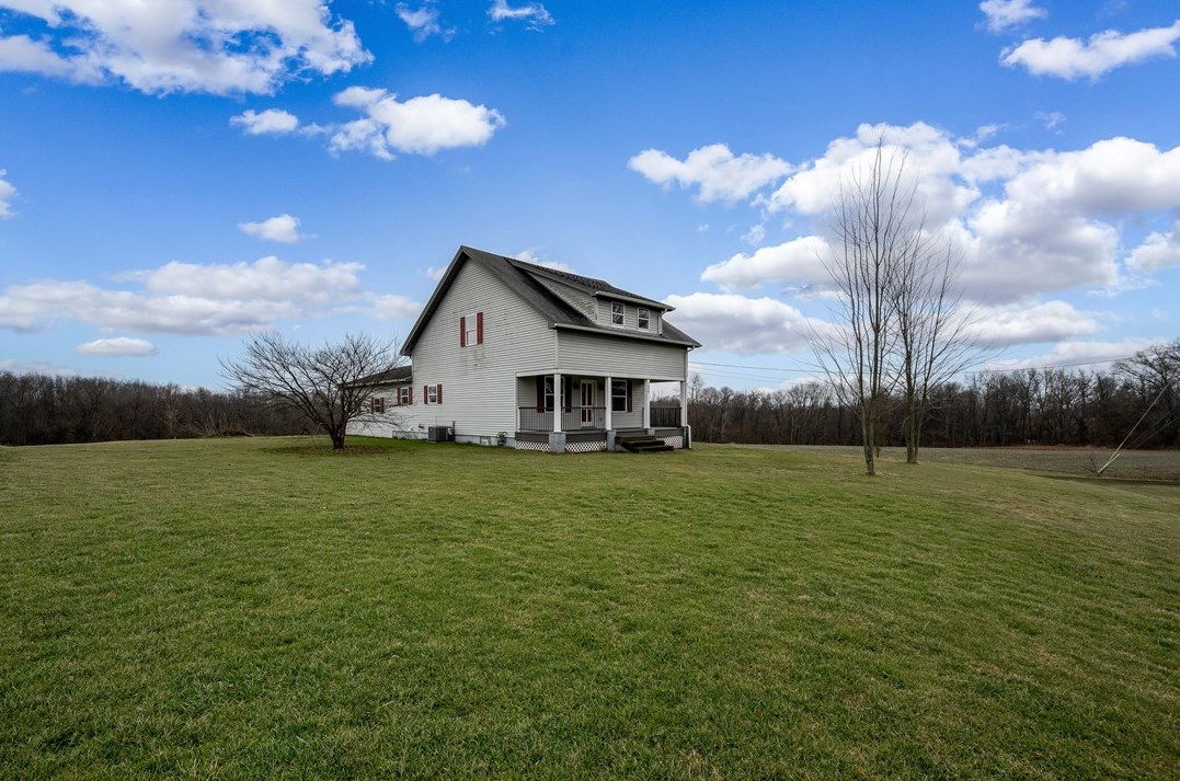 120 Deer Creek Rd, Saxonburg, PA 16056-9754