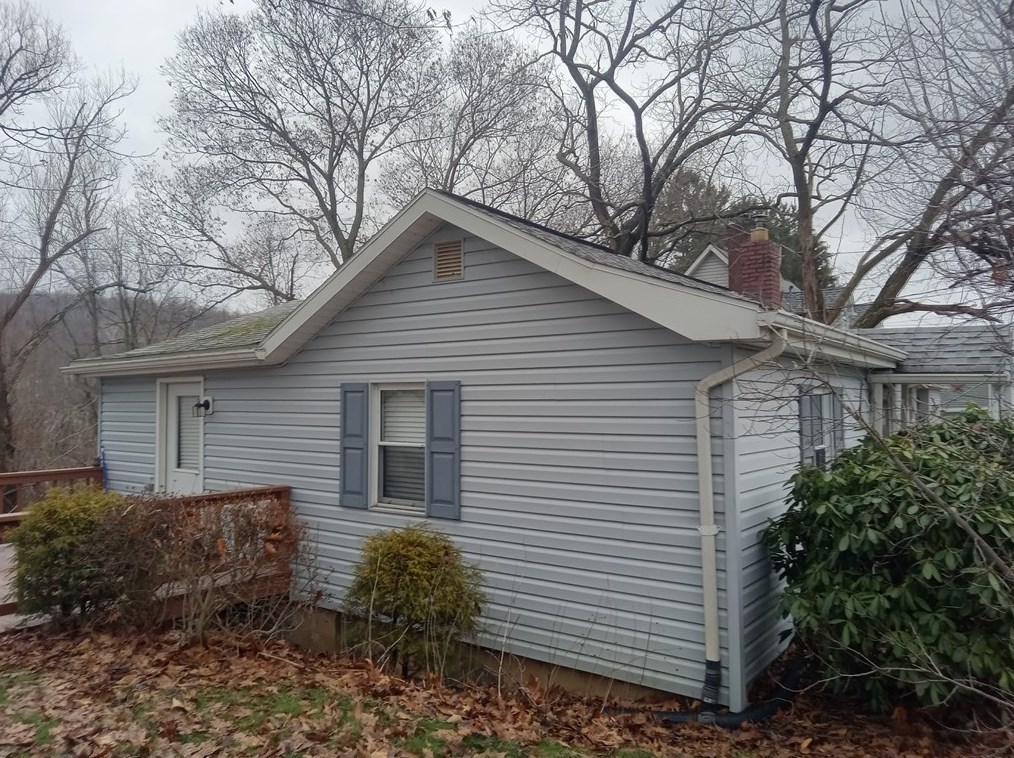 35 W 4th Ave, Latrobe, PA 15650