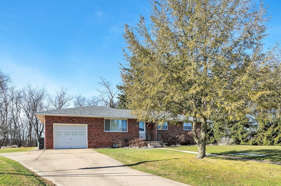 11 Park Dr, Cheswick, PA 15024