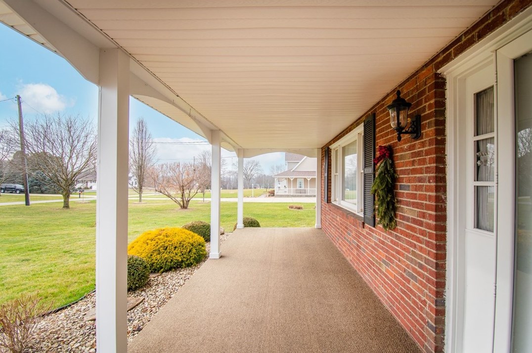 127 Seneca Way, New Castle, PA 16102