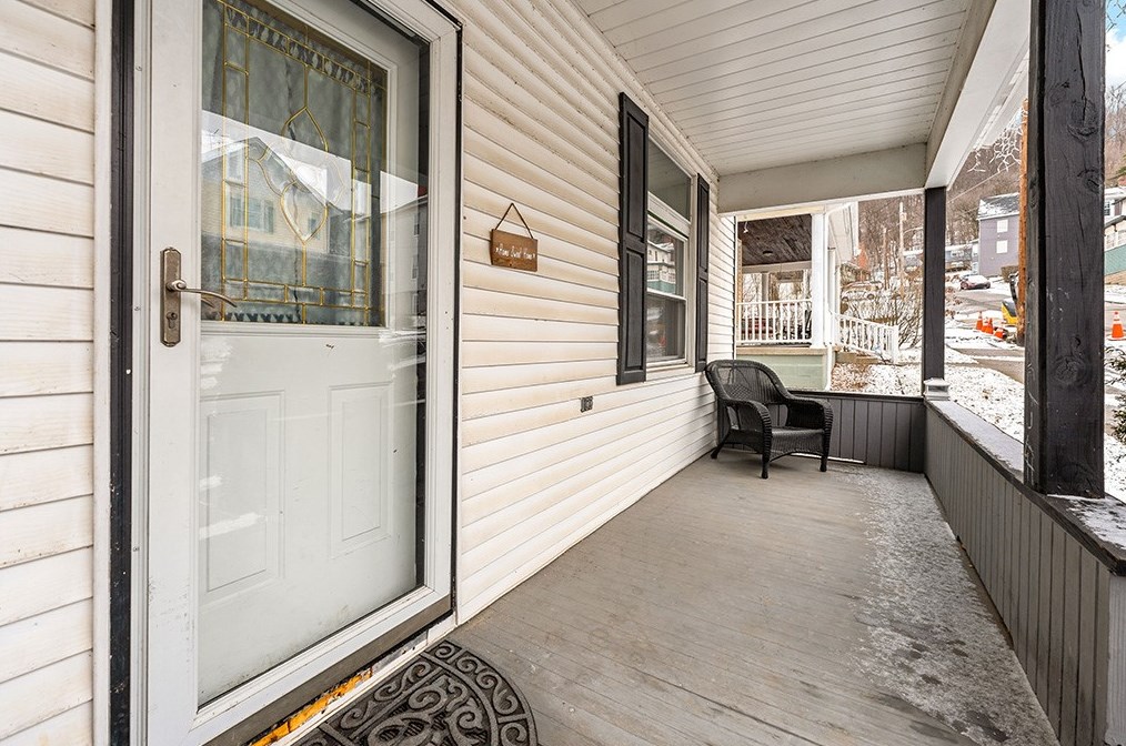 112 S 6th St, West Newton, PA 15089