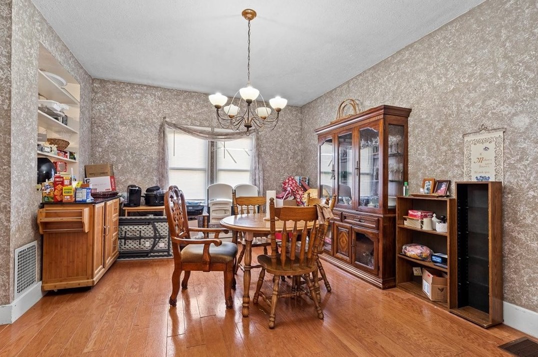 536 Ash St, Collier Township, PA 15106-3402