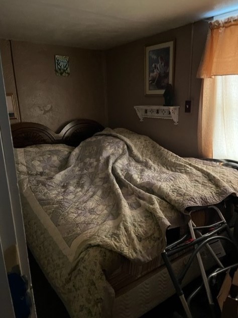 283 Edison St, Oliphant Furnace PA  15401-2579 exterior