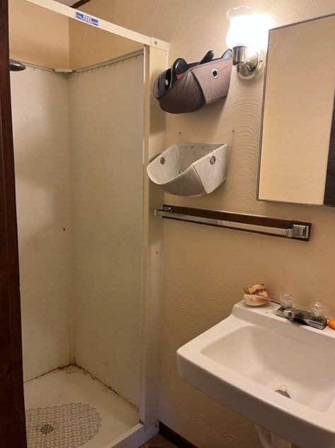 283 Edison St, Oliphant Furnace PA  15401-2579 exterior