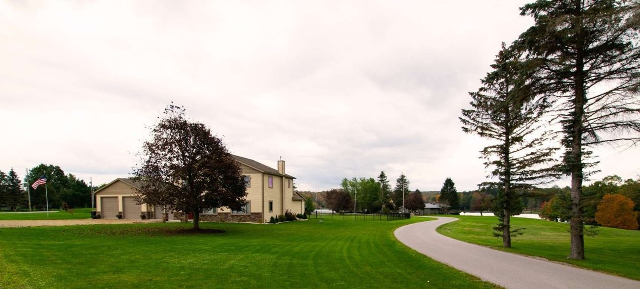 507 Mohawk Cir, Stoystown, PA 15563